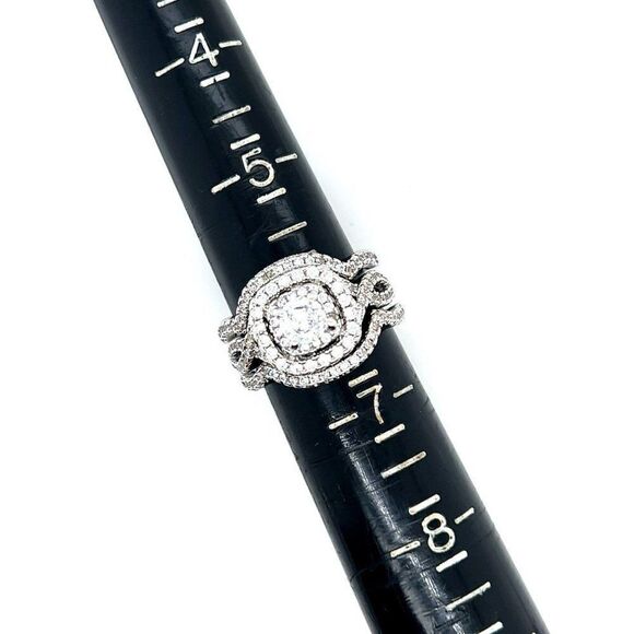 Sparkly 3-Piece Ring Set - Picture 8 of 8